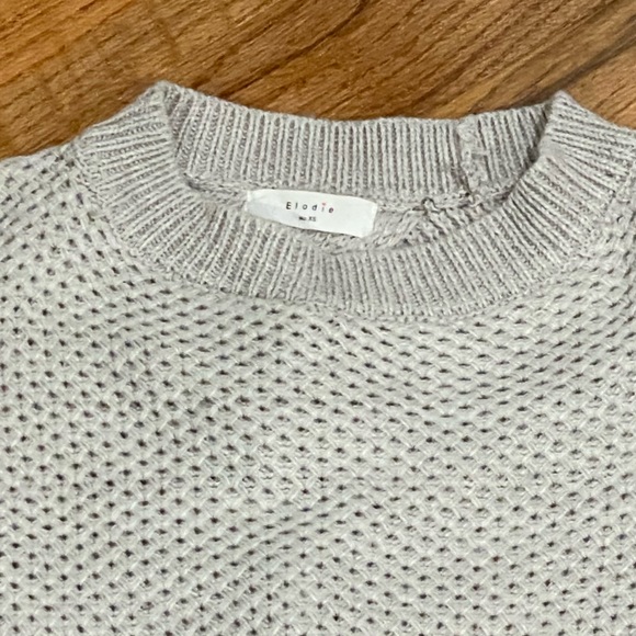 Beautiful Warm Gray Open Back Knit Sweater - Picture 3 of 6